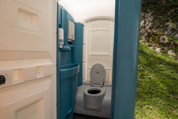 Best Portable restroom trailer rental  in Brinkley, AR